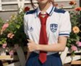 Mobile phone wallpaper， Akane Hino Smile Pretty Cure， realistic， school uniform pose